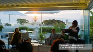 Hotel Medinblu - Emanuela E. Abbadessa E’ da lì che viene la luce 01